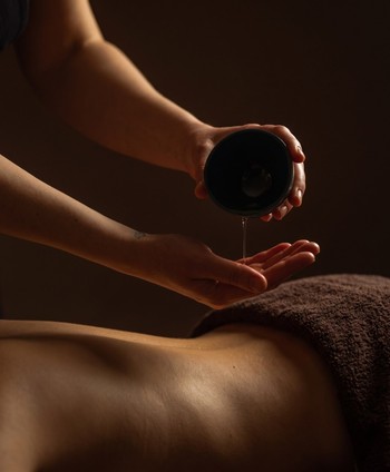 Aroma massage & Арома массаж со свечей & 90 min